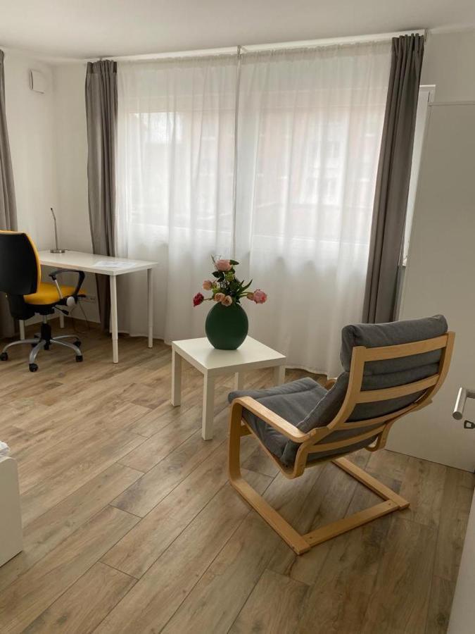Ferienwohnungen Lamisto Am Waldesrand Neckartenzlingen Екстер'єр фото